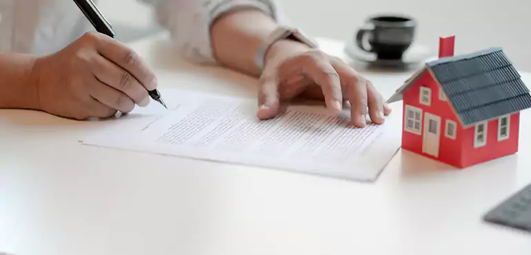 Types of Homes We Buy On Cash With A Broken Lease in Dunellen, NJ